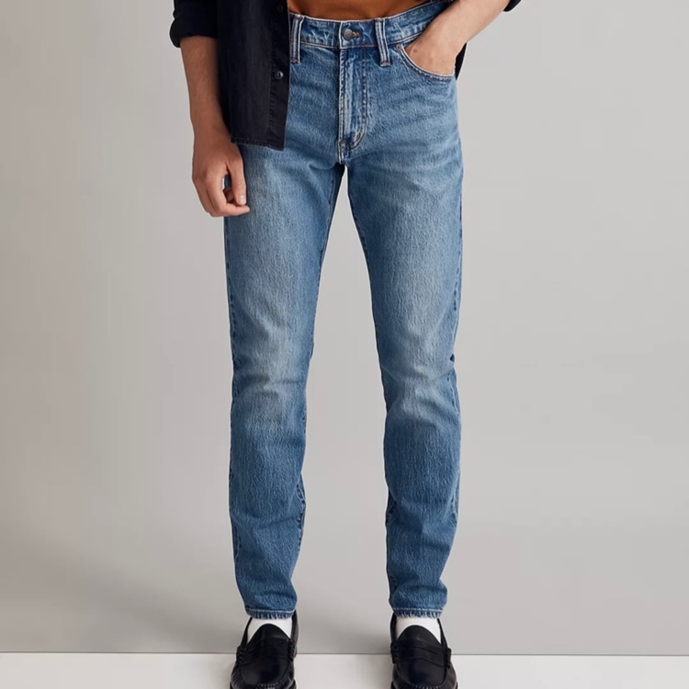 MADEWELL Men’s Slim Denim Jeans Size 33/32 some wear in spots (see pics)